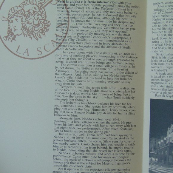 I Pagliacci Bradford Exchange Alabaster Plate - Picture 16 of 16